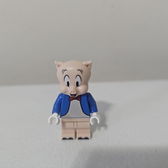LEGO Looney Tunes Collectible Minifigure Porky Pig - Picture 2 of 6